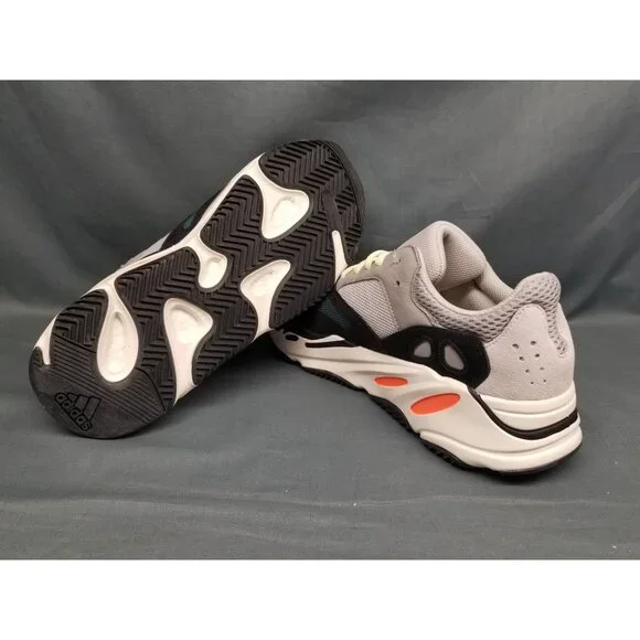 700 Mnvn Do Yeezy Wave Runners Run Small Sneakers Adidas Yeezy 700